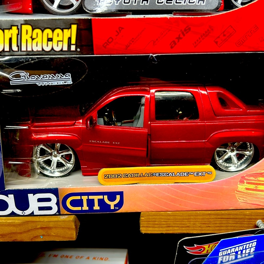 1/24 2002 Cadillac ESCALADE EXT